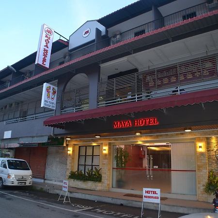 Maya Hotel Lahad Datu Buitenkant foto